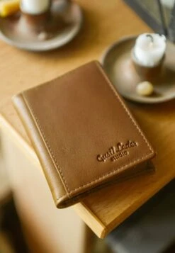 Hal - Portemonnee - Hazelnut 13 Hal - Portemonnee - Hazelnut -Winkel Voor Damesmode 002f6644b97e4f909184ca3aa76d47c3