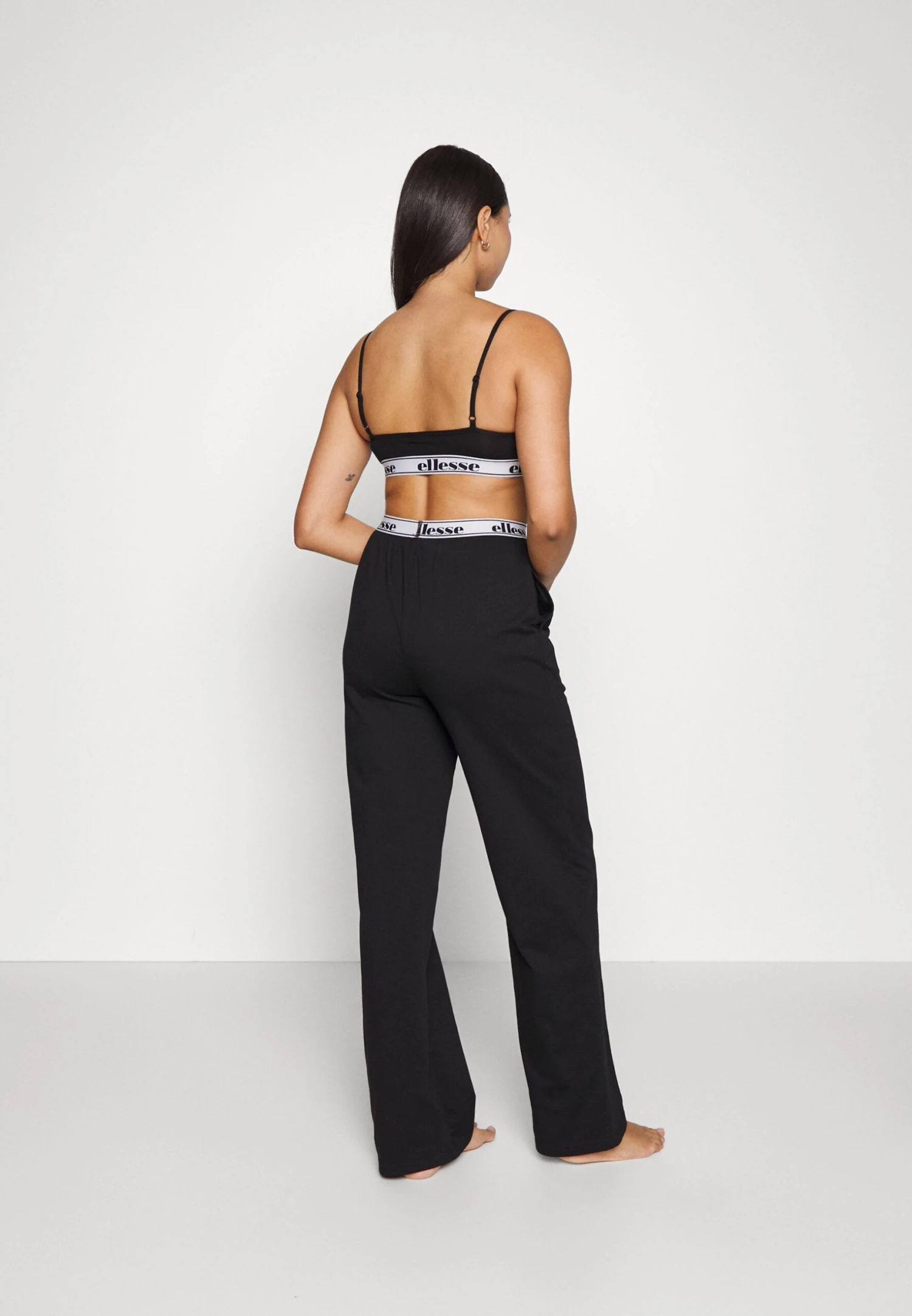 Ellesse Arosa Lounge Set - Pyjama - Black 5 Ellesse Arosa Lounge Set - Pyjama - Black - Afbeelding 3