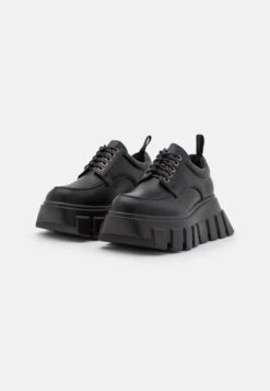 Lamoda Hole Chunky- Sneakers Laag - Black -Winkel Voor Damesmode 05ede1a943b64763abf5ae761ced5051