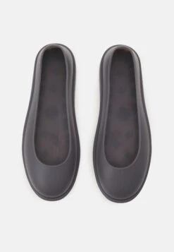 Ugg Boot Guard - Steun- En Inlegzolen - Black 11 Ugg Boot Guard - Steun- En Inlegzolen - Black -Winkel Voor Damesmode 0be0b20d01fa48e2ba435ffa9dcce334