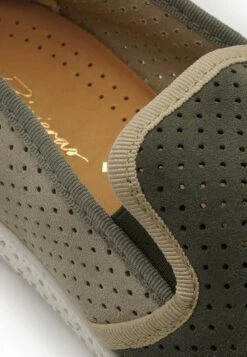 Rivieras Classic Match - Instappers - Kaki -Winkel Voor Damesmode 0cb1eed99d0442379d33d0f592ba656c