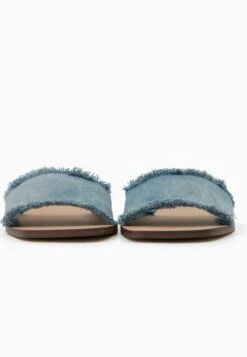 BERSHKA Muiltjes - Blue Denim 13 BERSHKA Muiltjes - Blue Denim -Winkel Voor Damesmode 15ee39cfa1cc4a6fac78c6a2037d264b