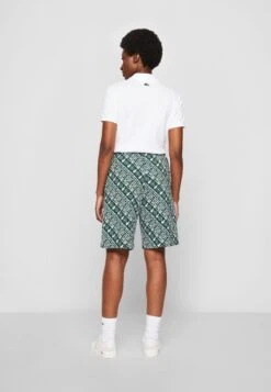 Lacoste X Netflix - Shorts - Green/White -Winkel Voor Damesmode 1a92daf95b164452bbf24016655d7432