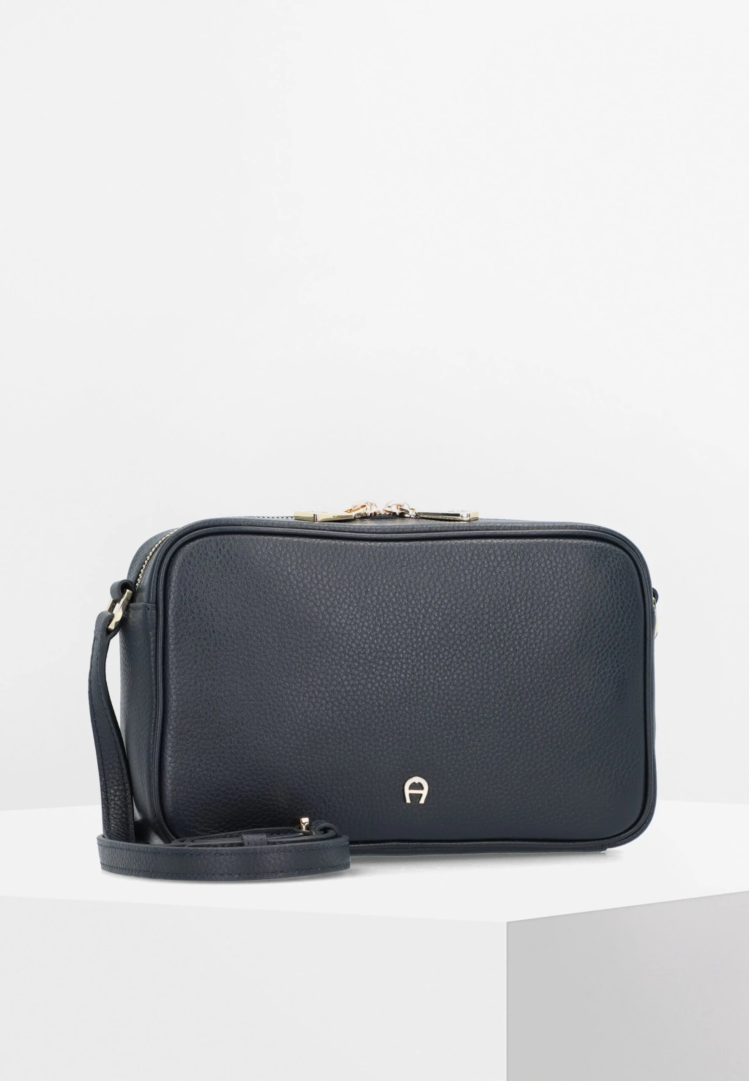 Aigner Amy - Schoudertas - Ink 8 Aigner Amy - Schoudertas - Ink - Afbeelding 6