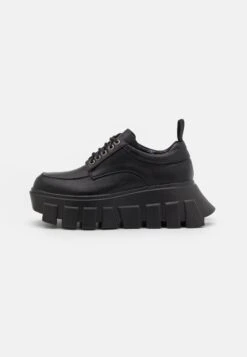 Lamoda Hole Chunky- Sneakers Laag - Black -Winkel Voor Damesmode 243c4379f20440799e31ed0b0c20a975