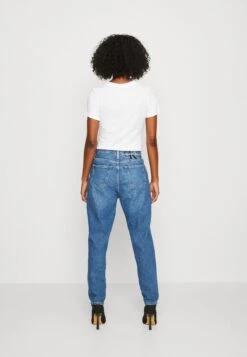 Calvin Klein Jeans Mom - Relaxed Fit Jeans - Denim Dark -Winkel Voor Damesmode 25edccb01cf34c028cdf0f041e8cdefd