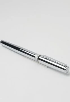 Boss Fountain Pen Gear Metal Dark Chrome - Overige Accessoires - Chrome 6 Boss Fountain Pen Gear Metal Dark Chrome - Overige Accessoires - Chrome -Winkel Voor Damesmode 261abe393b09433a9d1cd62e233fdb5e