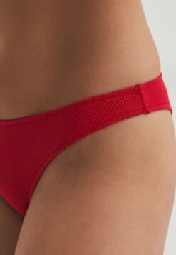 Oysho Mid-Rise- Bikinibroekje - Red -Winkel Voor Damesmode 29667ddbaf0844f4bcf6814836a70614