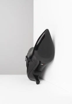 NeroGiardini Korte Laarzen - Nero 10 NeroGiardini Korte Laarzen - Nero -Winkel Voor Damesmode 2d485e64ffd449409edd579a5f2c6fb0