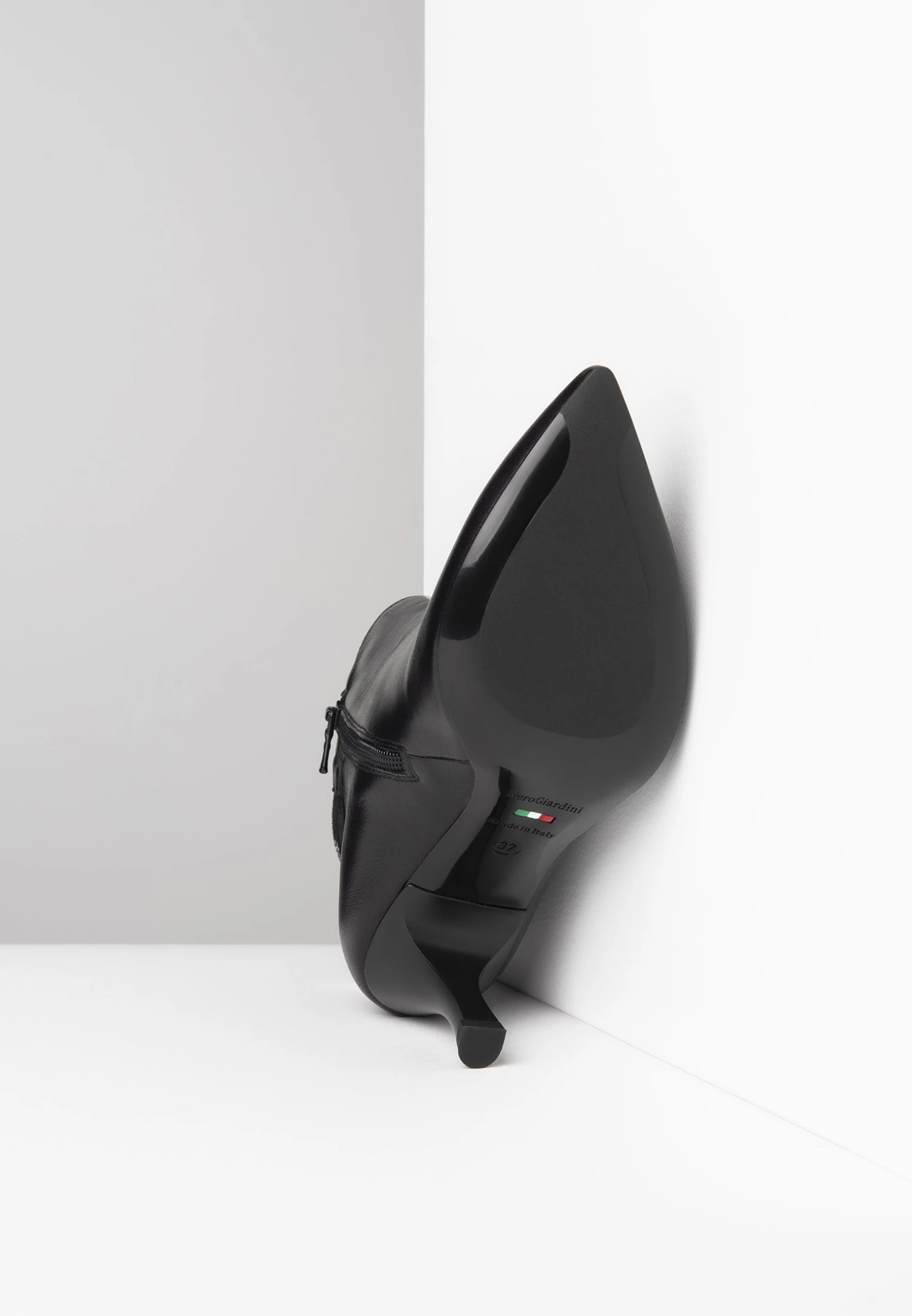 NeroGiardini Korte Laarzen - Nero 6 NeroGiardini Korte Laarzen - Nero - Afbeelding 4