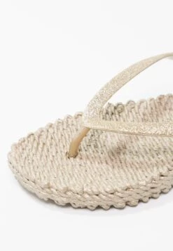 ILSE JACOBSEN Cheerful - Teenslippers - Platin 15 ILSE JACOBSEN Cheerful - Teenslippers - Platin -Winkel Voor Damesmode 2e9d5e9565d04f40872c1a032c7fc82e