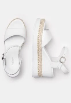 NeroGiardini Sandalen Met Sleehak - Bianco 10 NeroGiardini Sandalen Met Sleehak - Bianco -Winkel Voor Damesmode 342404f9ac684b799f4f6e28308e860a