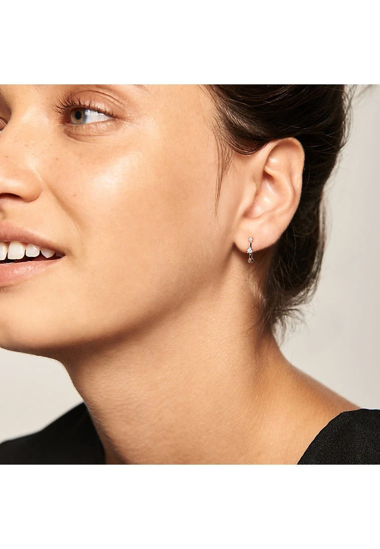 PDPAOLA Kaya- Oorbellen - Gold-Coloured 4 PDPAOLA Kaya- Oorbellen - Gold-Coloured - Afbeelding 2