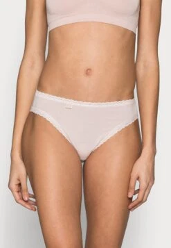 Sloggi Weekend Tai 3 Pack - Slip - Skin/Dark Combination 11 Sloggi Weekend Tai 3 Pack - Slip - Skin/Dark Combination -Winkel Voor Damesmode 34a14ea2013c416bbc663d2a008b8af5