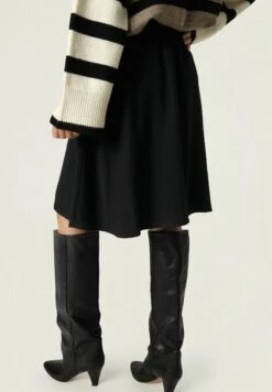 Soaked In Luxury Shirley Ilio Solid - A-Lijn Rok - Black -Winkel Voor Damesmode 34f8bb5f88834ff095a7bd3f347a6516