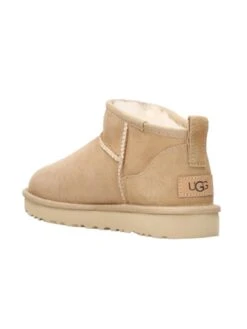 Ugg Classic Ultra Mini - Korte Laarzen - Sand -Winkel Voor Damesmode 351ead526521466aa551436db67932ee
