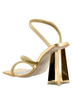 Chiara Ferragni Sandalen - Gold -Winkel Voor Damesmode 38f96e78fc954f8cb50a2128984a415f