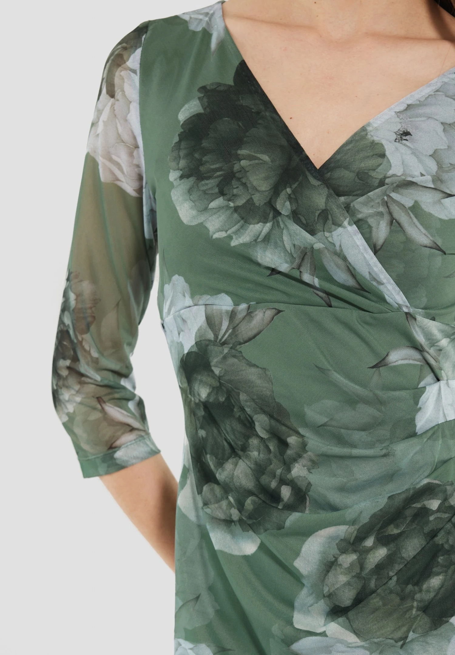 SWING Midi Aus Bedrucktem - Etui-Jurk - Light Green Multi 5 SWING Midi Aus Bedrucktem - Etui-Jurk - Light Green Multi - Afbeelding 3