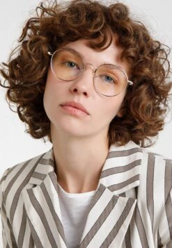 QUAY AUSTRALIA I See You Blue Light - Brillen Met Blauwlichtfilter - Gold-Coloured/Clear -Winkel Voor Damesmode 3fc1ec639cda4130a3163943e68d37a2