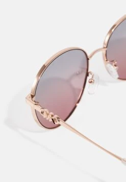 Michael Kors Alpine - Zonnebril - Rose Gold-Coloured 9 Michael Kors Alpine - Zonnebril - Rose Gold-Coloured -Winkel Voor Damesmode 404f44df3af04963a1b9d5f594d15104