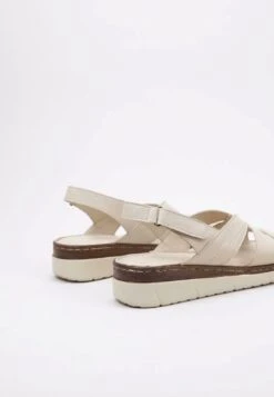 Telendos - Sandalen Met Plateauzool - Beige 12 Telendos - Sandalen Met Plateauzool - Beige -Winkel Voor Damesmode 46954a55d21d40dc8c99d1883ad99f13