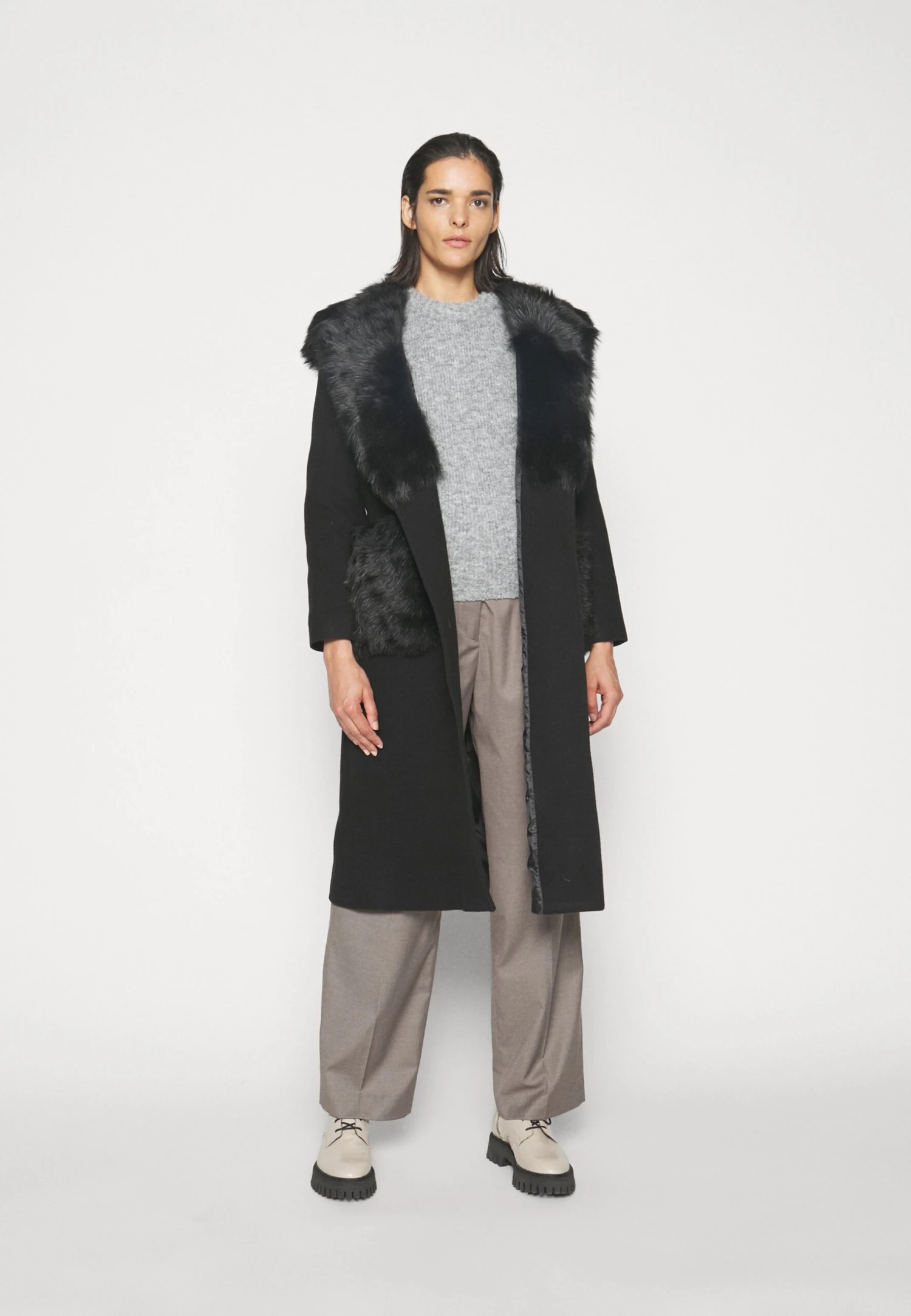 Mackenzie With Hood And Pockets - Mantel - Black 5 Mackenzie With Hood And Pockets - Mantel - Black - Afbeelding 3