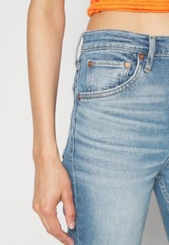 RE/DONE Stove Pipe - Straight Leg Jeans - Synth Fade -Winkel Voor Damesmode 499e0e4f8b7e436a868c6d027ec23c7a