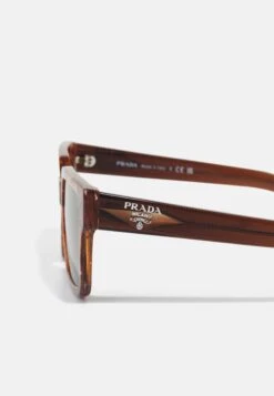 Prada Unisex - Zonnebril - Cognac Stone/Brown Vintage -Winkel Voor Damesmode 4a329573478242a9992dce341ea268d1