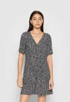 Monki Blousejurk - Black