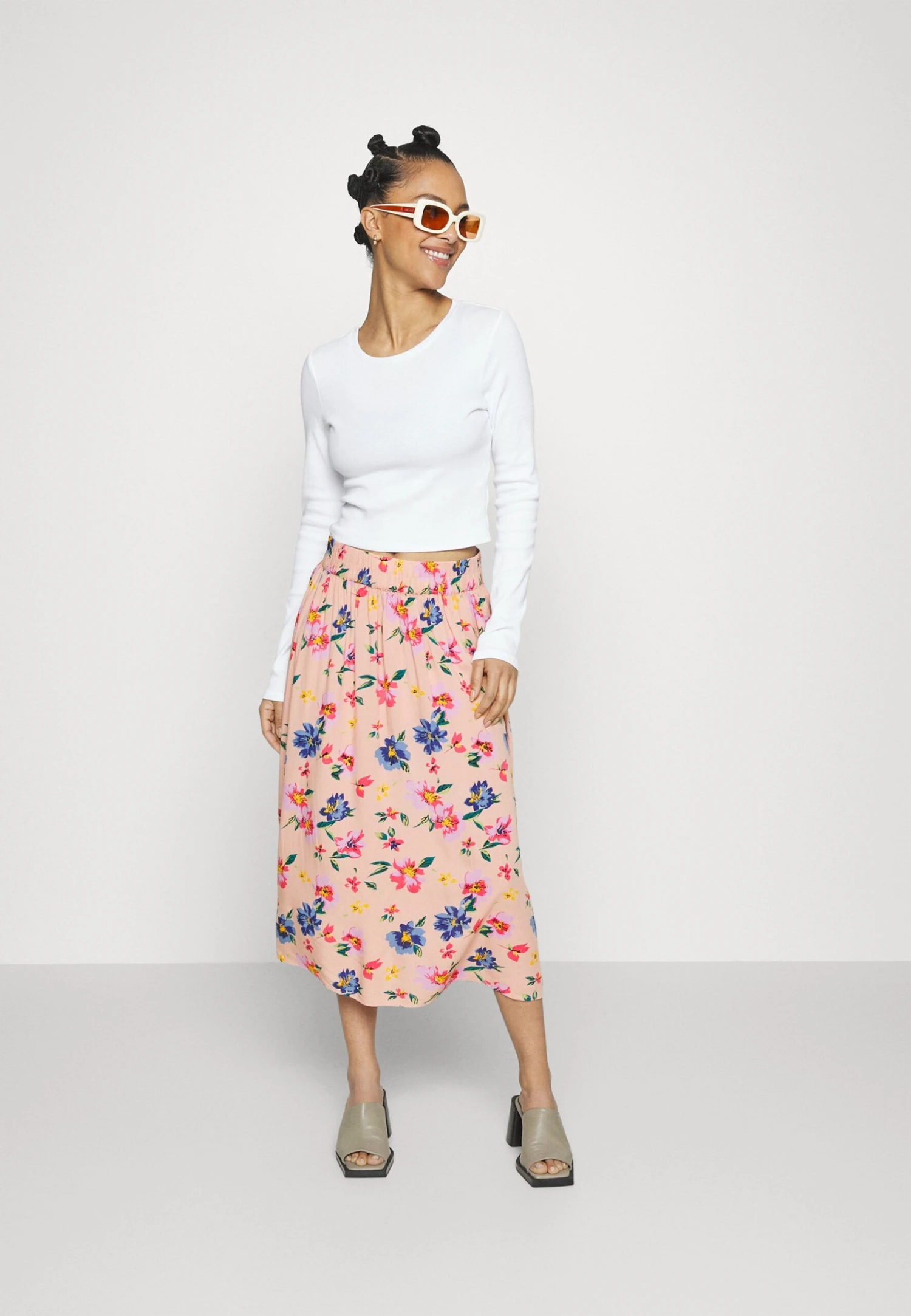 Pieces Petite Pcnya Midi Skirt- A-Lijn Rok - Misty Rose/Big Flower 4 Pieces Petite Pcnya Midi Skirt- A-Lijn Rok - Misty Rose/Big Flower - Afbeelding 2