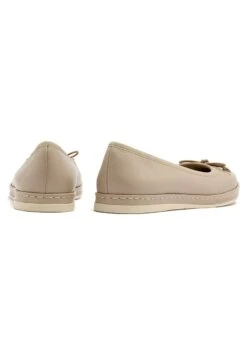 Ballerina'S - Beige -Winkel Voor Damesmode 4ef5105b3ace4b3f85cd35c8b9b25afb