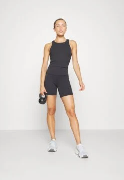 Lululemon Wunder Train Racerback Tank - Top - Black -Winkel Voor Damesmode 5324ff19d229478ea8d653c31bbd1810