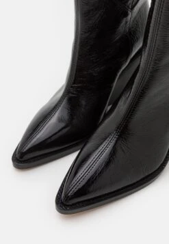 IRO Mazolac - Cowboy-/Bikerlaarzen - Black 13 IRO Mazolac - Cowboy-/Bikerlaarzen - Black -Winkel Voor Damesmode 561b1ddaf7ff47588821de9c7a64e9e5