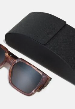 Prada Unisex - Zonnebril - Cognac Stone/Brown Vintage -Winkel Voor Damesmode 5779c9d6f6004a22894844d9124d7a83