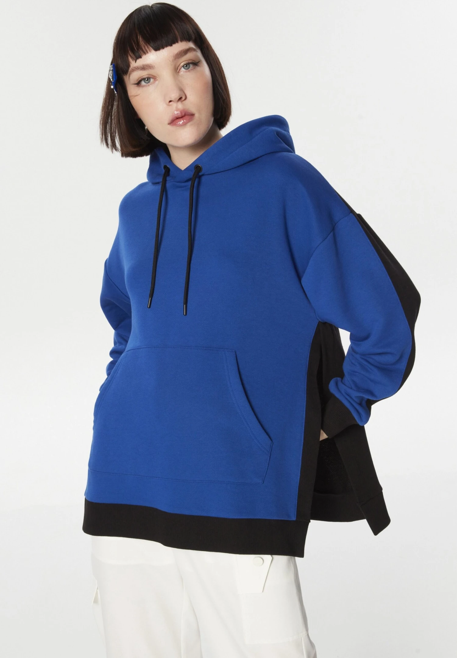 Twist Oversize Colorblock Kangaroo Pocket - Sweater - Sax 3 Twist Oversize Colorblock Kangaroo Pocket - Sweater - Sax