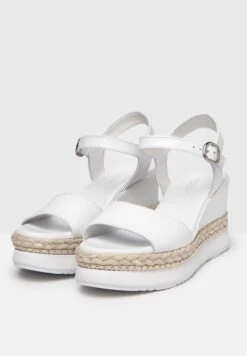 NeroGiardini Sandalen Met Sleehak - Bianco 9 NeroGiardini Sandalen Met Sleehak - Bianco -Winkel Voor Damesmode 5a54036d904b40738bcee3ce7e3a86e9