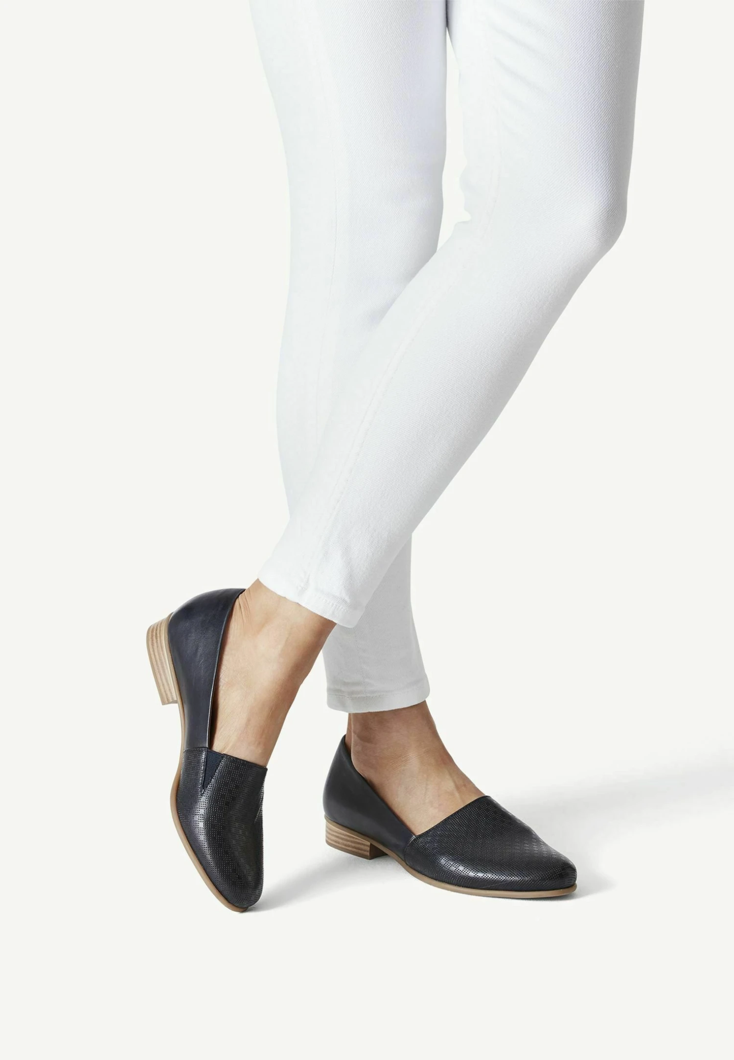 Tamaris Instappers - Navy Structure 3 Tamaris Instappers - Navy Structure