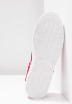 LE TEMPS DES CERISES Basic - Sneakers Laag - Rouge 15 LE TEMPS DES CERISES Basic - Sneakers Laag - Rouge -Winkel Voor Damesmode 5e19af4ecd384d9da38f057ca43727d3