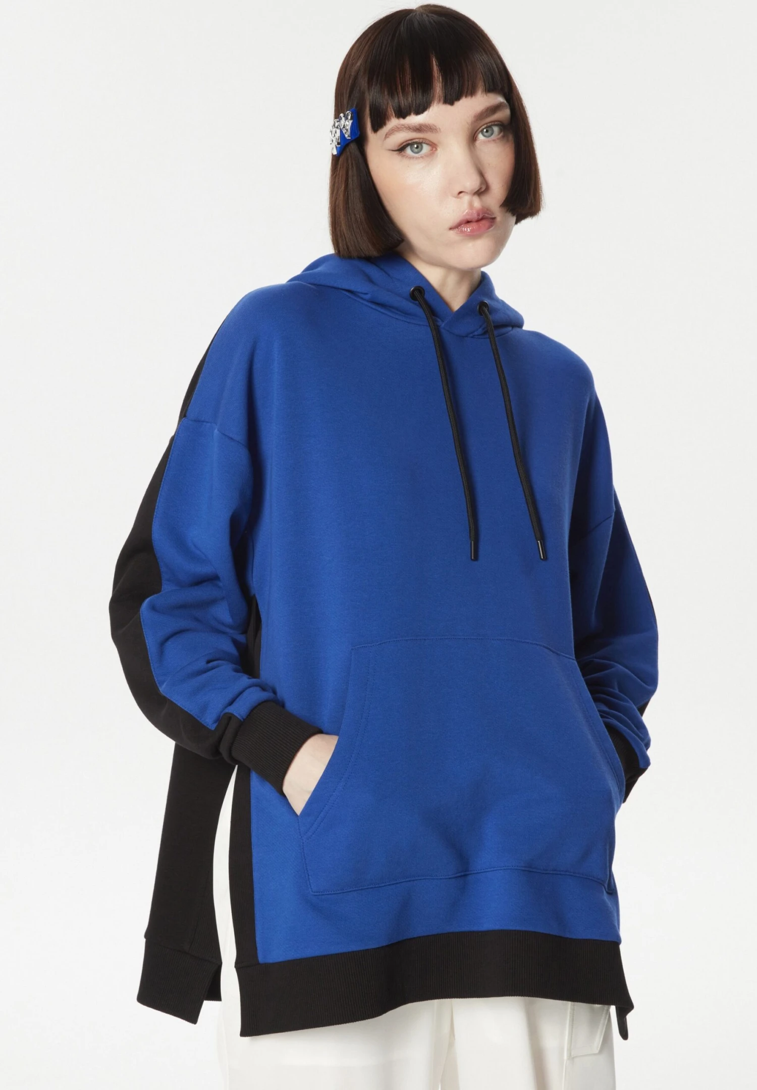 Twist Oversize Colorblock Kangaroo Pocket - Sweater - Sax 7 Twist Oversize Colorblock Kangaroo Pocket - Sweater - Sax - Afbeelding 5