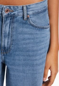 BERSHKA Wide-Leg - Flared Jeans - Light Blue Denim 11 BERSHKA Wide-Leg - Flared Jeans - Light Blue Denim -Winkel Voor Damesmode 5f74951832884383b6b98bb72bd6d6b9