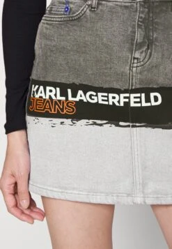 Karl Lagerfeld Jeans Paint Logo Denim Skirt - Minirok - Washed Grey -Winkel Voor Damesmode 605d274625494ae6a78b27c20d290a34
