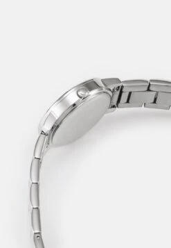 Guess Ladies Dress - Horloge - Silver-Coloured -Winkel Voor Damesmode 637dba21696e47139187881d1c039b03