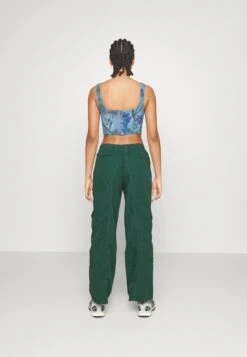 BDG Urban Outfitters Summer- Broek - Bottle Green 9 BDG Urban Outfitters Summer- Broek - Bottle Green -Winkel Voor Damesmode 66994353607f468e87bec8c5a68768d0