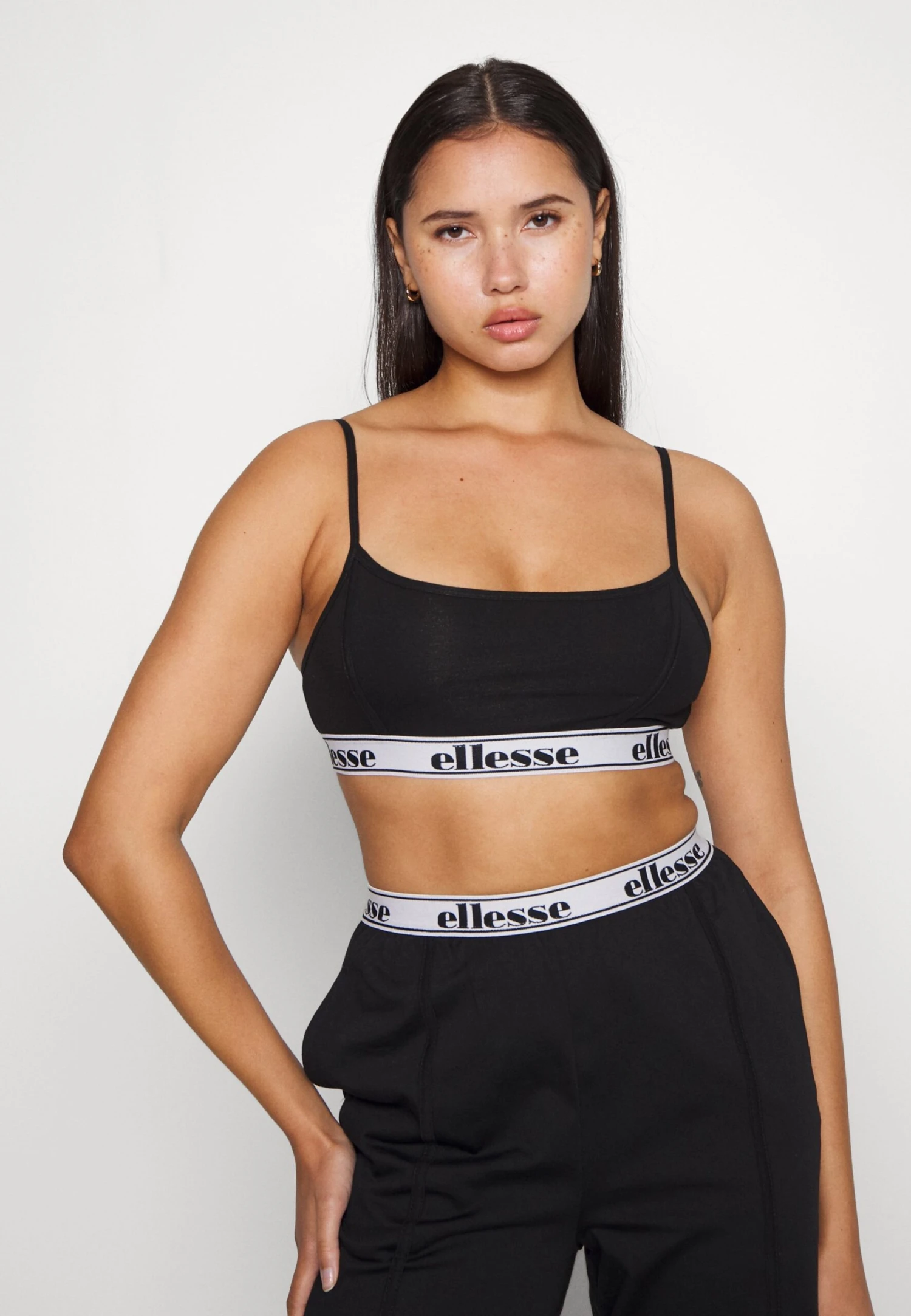 Ellesse Arosa Lounge Set - Pyjama - Black 6 Ellesse Arosa Lounge Set - Pyjama - Black - Afbeelding 4