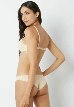 Yamamay New Justin - Triangel Bh - Nudo -Winkel Voor Damesmode 6d79d5093d184212a7d19a68e1160e23