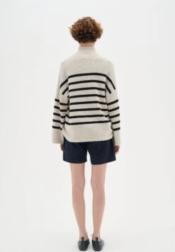 InWear Opeyaiw- Shorts - Marine Blue -Winkel Voor Damesmode 71a6ddd065be422595c9390d8103a95f