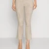 REPEAT Pants - Leren Broek - Taupe 1 REPEAT Pants - Leren Broek - Taupe -Winkel Voor Damesmode 776e77e6974f4e5a85547720d2be8405