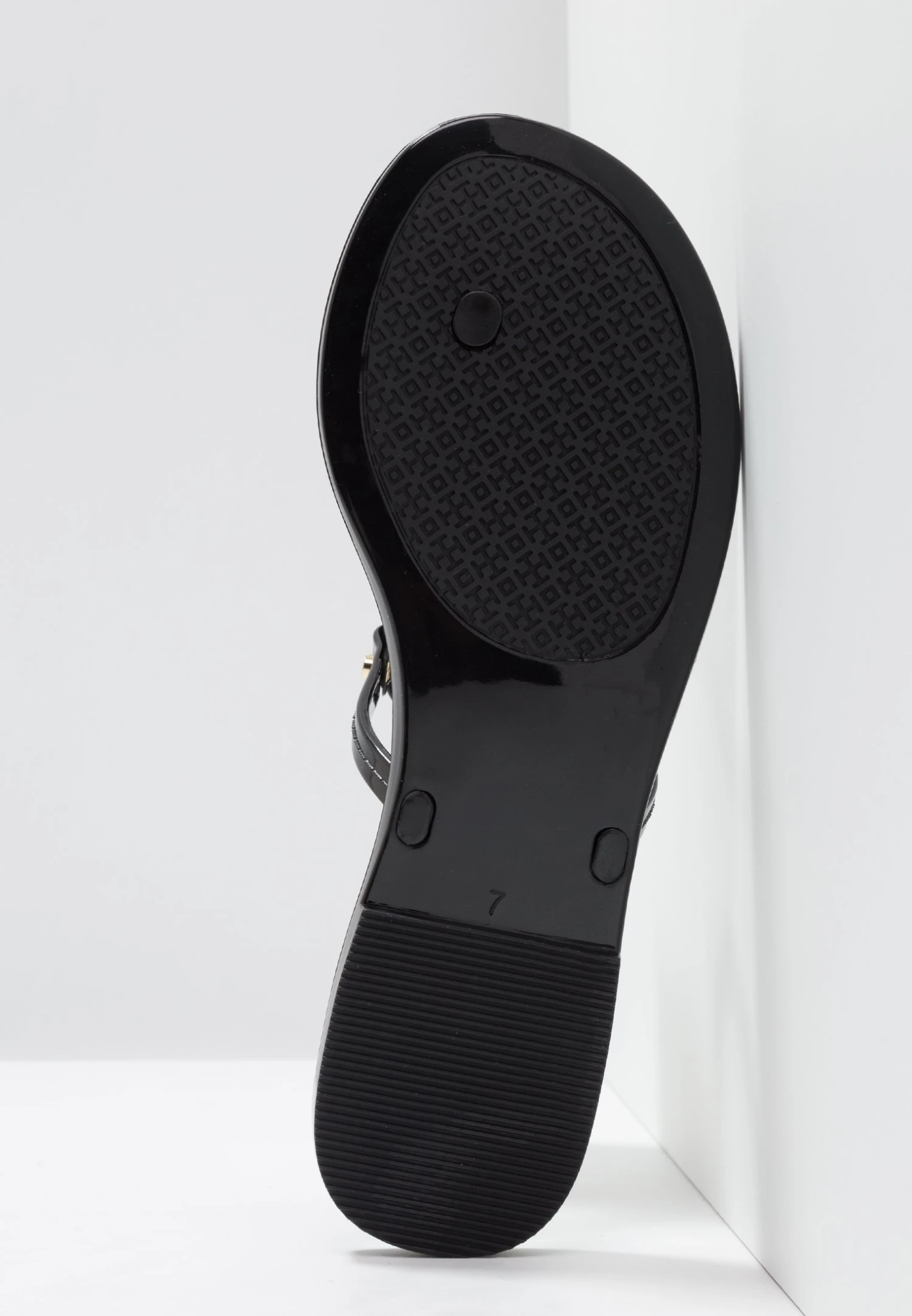 Tory Burch Mini Miller Flat Thong - Teenslippers - Perfect Black 9 Tory Burch Mini Miller Flat Thong - Teenslippers - Perfect Black - Afbeelding 7