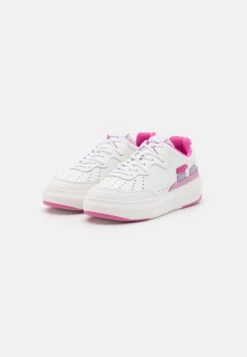 Emporio Armani Sneakers Laag - White/Pink 11 Emporio Armani Sneakers Laag - White/Pink -Winkel Voor Damesmode 7acedb5760d64cf6a3bf2dbb4d65d1ed