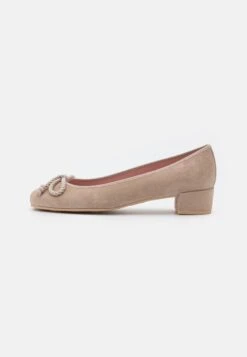 Pretty Ballerinas Angelis - Klassieke Pumps - Safari 10 Pretty Ballerinas Angelis - Klassieke Pumps - Safari -Winkel Voor Damesmode 7b93cc4d20804a1f873908f7b58bddf6